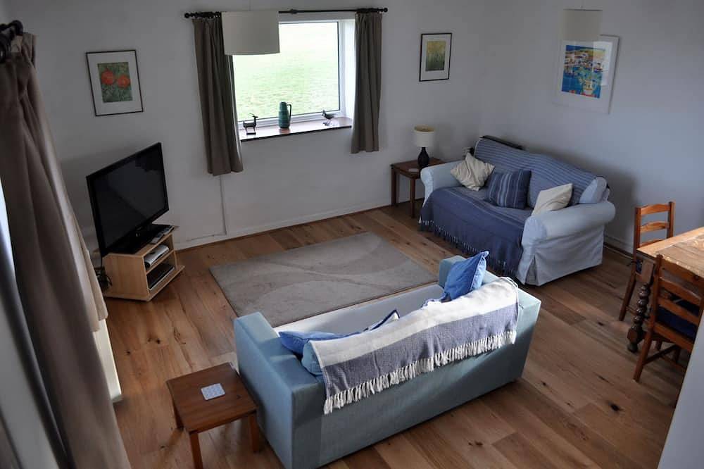 Peaceful coastal property with large garden. Unbeatable views of  sea and moors. in Cornwall