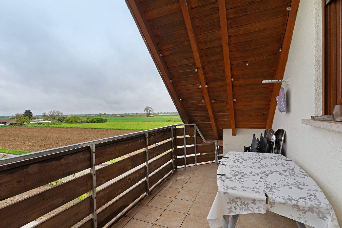 Ganze Wohnung, Apartment 'Sigrid' mit Gemeinschaftsgarten, Balkon und Wlan in Forchheim am Kaiserstuhl, Kaiserstuhl