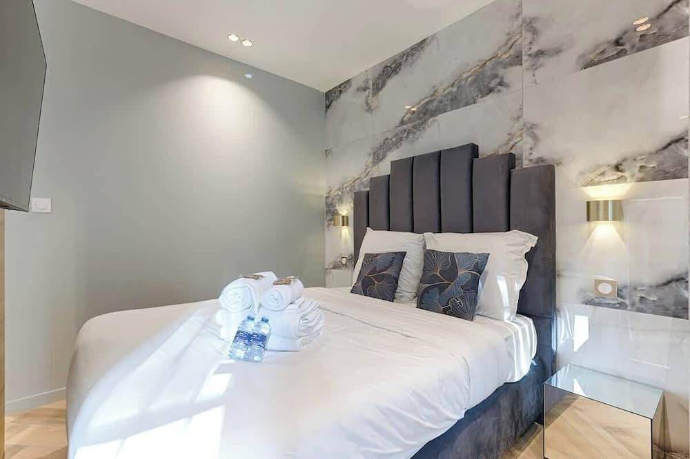 Entire apartment, Porte Maillot Charming Apartment in Neuilly-sur-Seine, Hauts-de-Seine