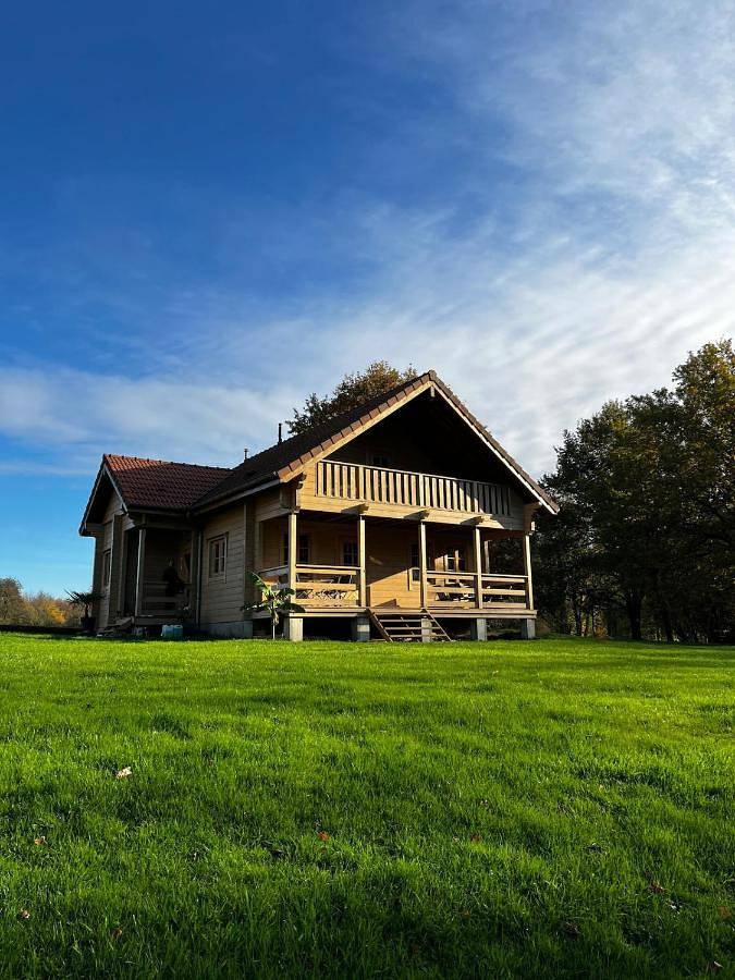 Chalet pour 6 personnes, avec Balcon et Terrasse ainsi que Jardin et Vue