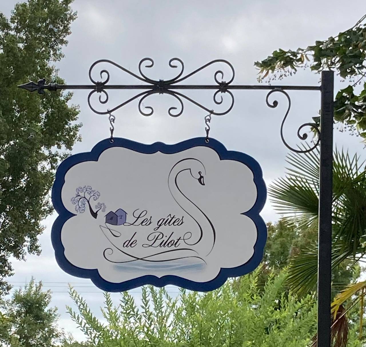 Maison de vacances Les Gîtes de Pilot – Charme & Dégustation près de Saint-Émilion in Lussac, Région de Libourne