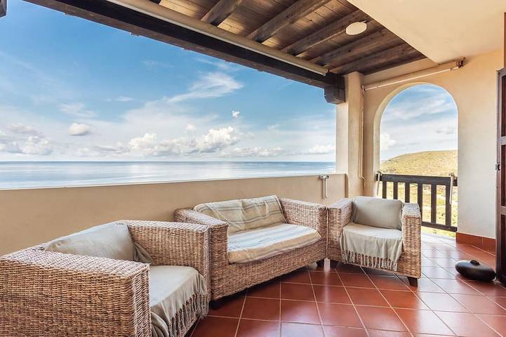 Gîte pour 6 personnes, avec terrasse et balcon/terrasse dans Portu Maga