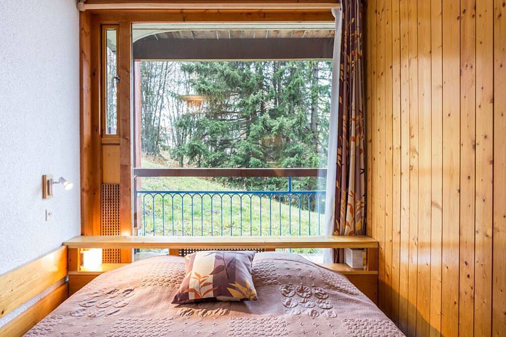 Entire apartment, Charming Central Apt · Next to Slopes & Shops · Sw Balcony · Free Wifi in Arc 1800, Bourg-Saint-Maurice
