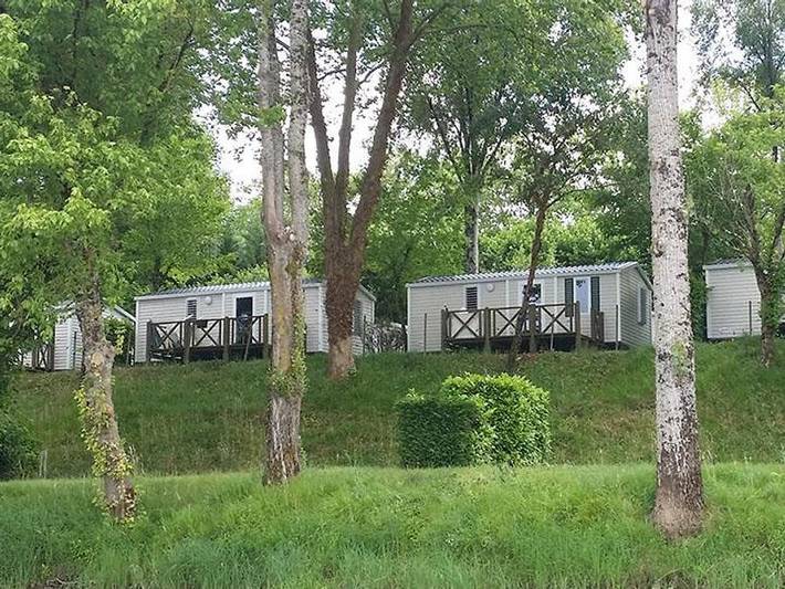 Mobil home pour 6 personnes, avec bassin pour enfant à Badefols-sur-Dordogne - 2