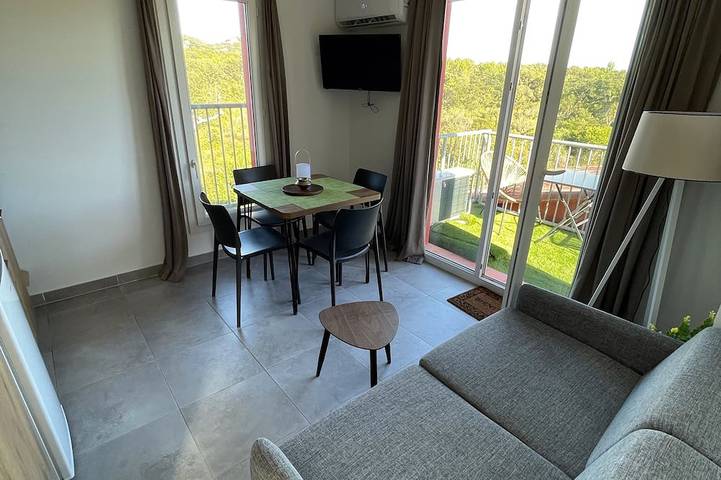 Gîte pour 4 personnes, avec piscine et balcon dans Plage de Saint Cyprien (Lecci) - 4