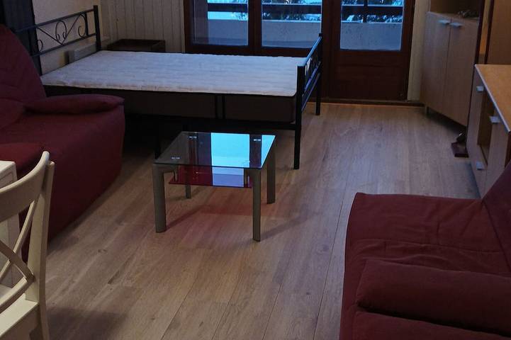 Gîte pour 6 personnes, avec balcon, animaux acceptés à Gouaux-de-Larboust