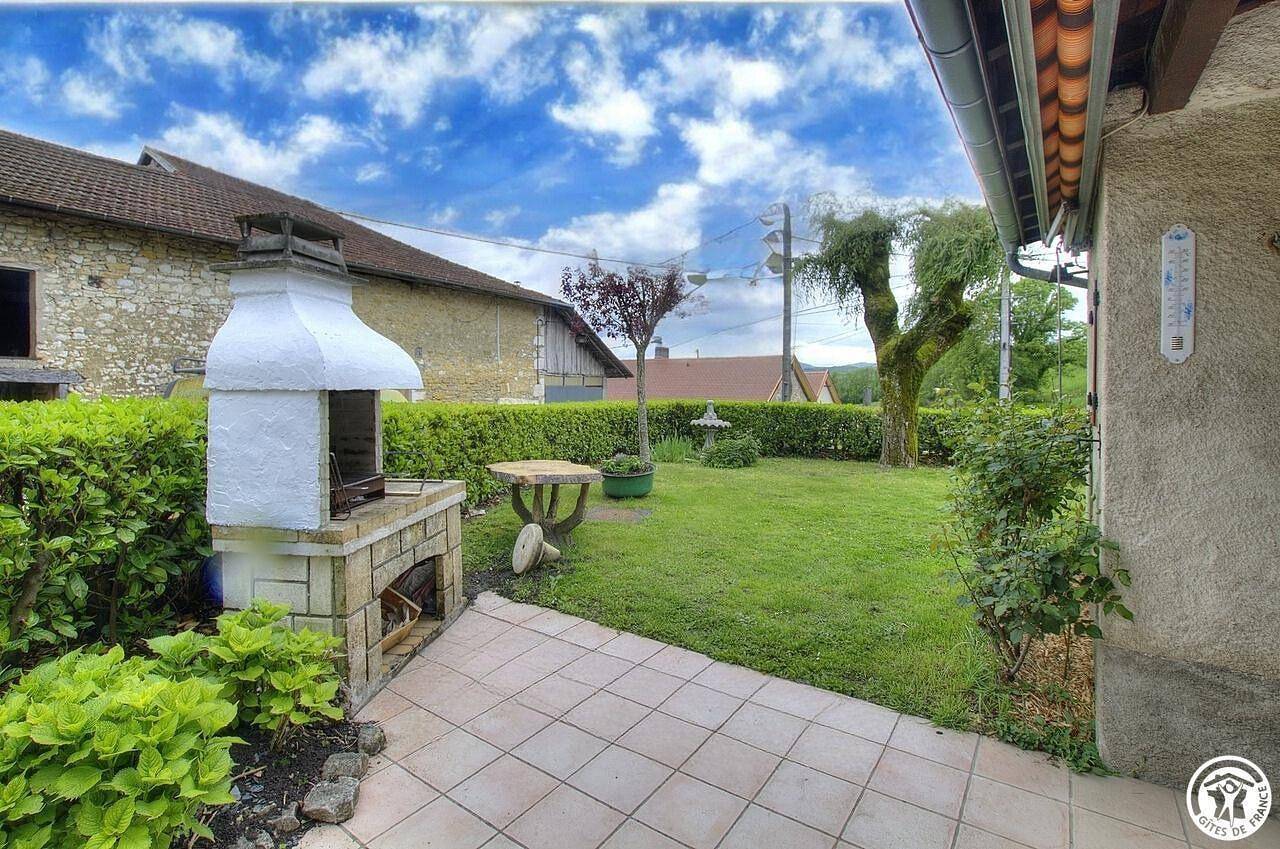 Gîte du Lavoir in Andert-et-Condon, Belley