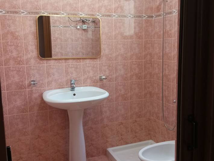 Location de vacances pour 7 personnes, avec jardin à Saranda - 2