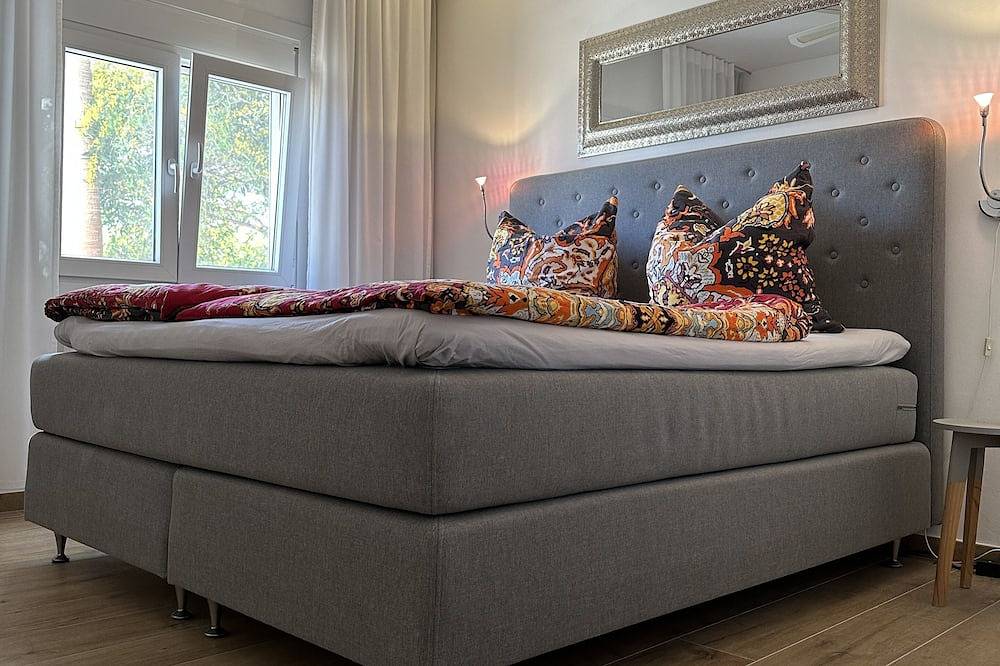 Casa Cel Blau, am Meer, großer Pool, herrlicher mediterraner Garten in Vallgornera, Llucmajor