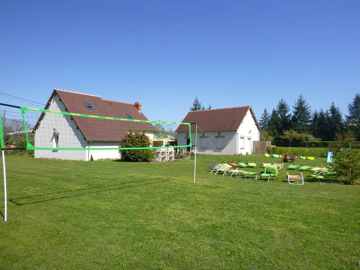 Gîte pour 45 personnes, avec Terrasse et Jardin