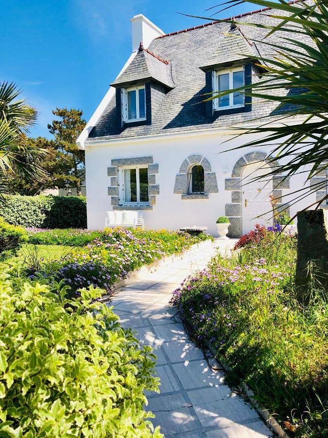 Location de vacances pour 7 personnes, avec sauna ainsi que jacuzzi et jardin dans Plage Vougot Plouguerneau - 2