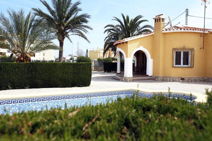 Villa voor 6 personen, with Terras and Tuin as well as Zwembad in El Palmar