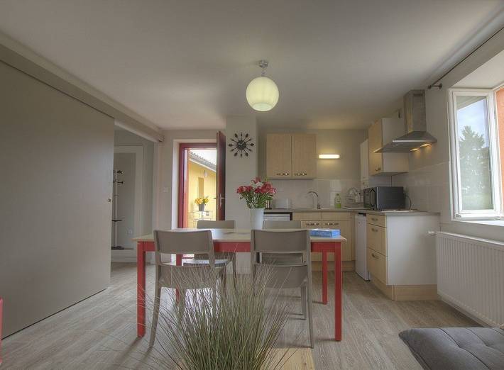 Gîte pour 4 personnes, avec jardin et balcon à Guéreins - 4