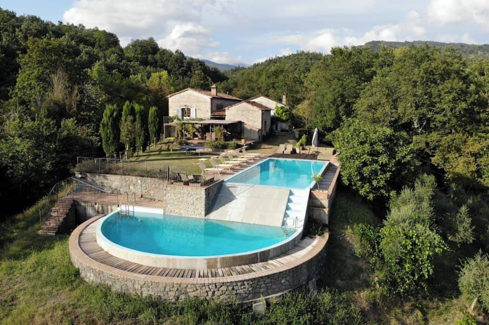 Wunderschön restaurierte Villa mit privatem beheiztem Infinity-Pool und herrlichem Blick in Licciana Nardi, Val di Magra