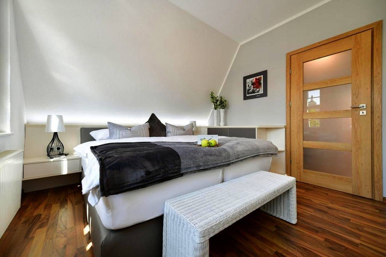 Ganze Wohnung, One-Bedroom Apartment in Cottbus, Lausitz