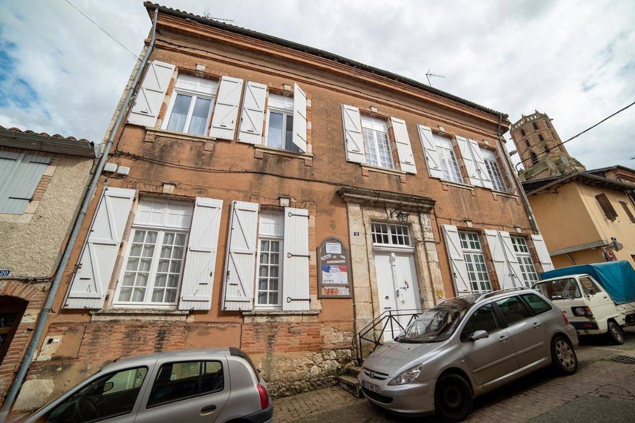Double Room with Private Bathroom in Gimont, Gers