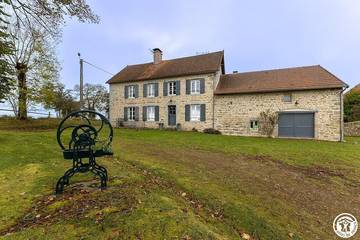 Gîte pour 6 personnes, avec jardin à Condat-en-Combraille