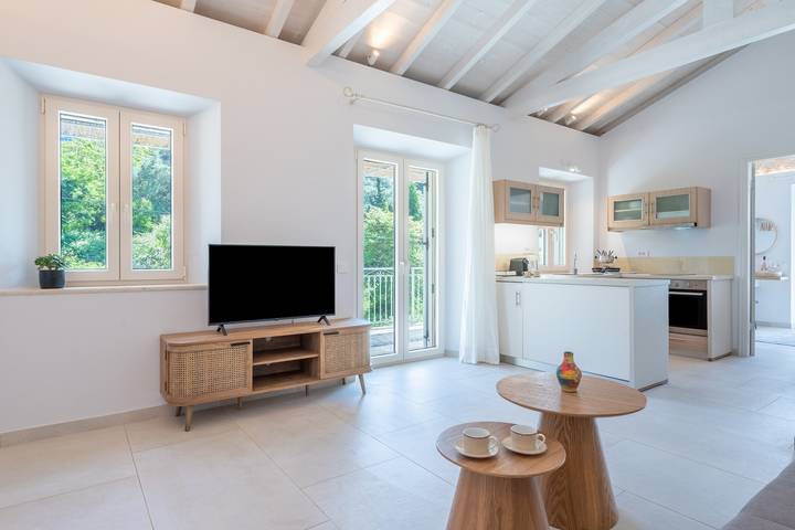 Villa 'The Olive Yard' with Mountain View, Wi-Fi and Air Conditioning in Korfu