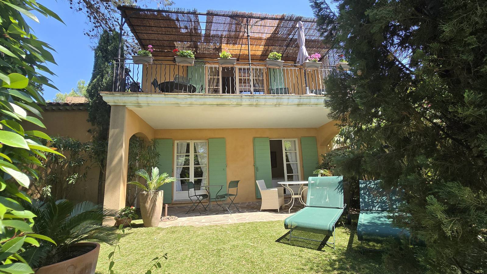 563 Maison De Hameau in La Motte, Mittelmeerküste (Frankreich)