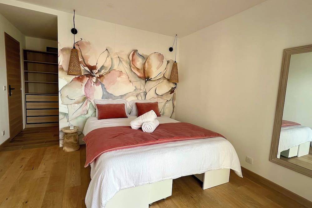 Apartamento entero, Appt. 140 m² Cannes -la Napoule- Saint Raphael Front de mer - 2 rooms 6 pers. in Le Trayas, Massif de l'Esterel
