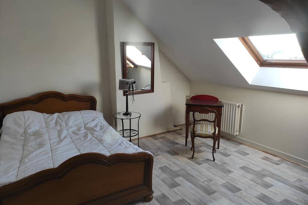Maison autonome avec terrasse privative dans une ferme-moulin in Brienon-sur-Armançon, Région d'Auxerre