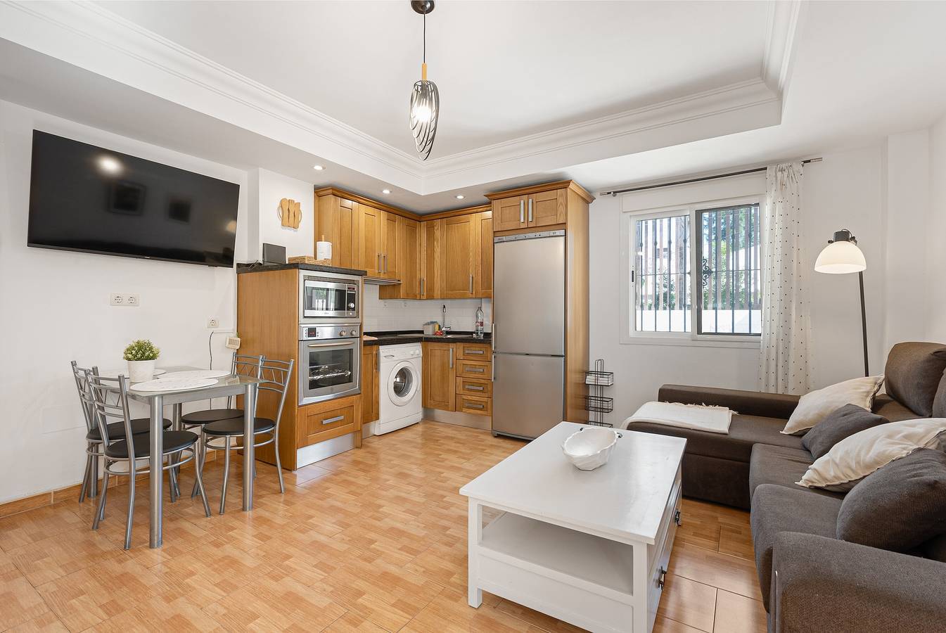 Apartamento entero, Apartamento 'La Casita De La Playa' con terraza privada, Wi-Fi y aire acondicionado in La Cala del Moral, Rincón de la Victoria