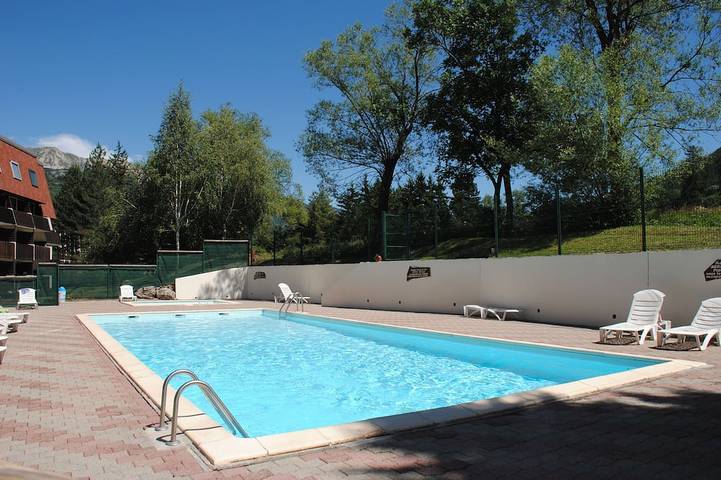 Ferienwohnung für 6 Personen, mit Balkon und Garten sowie Pool - 1