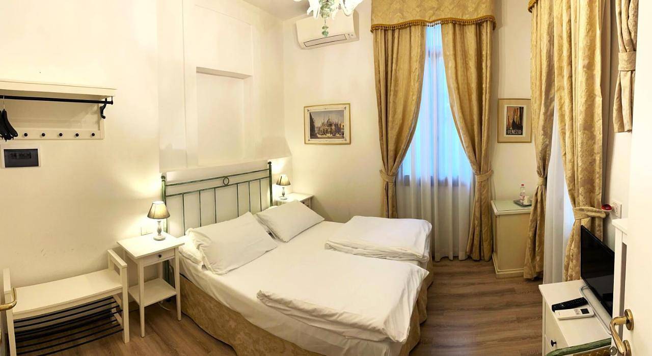 Villa Casanova in Lido di Venezia, Venedig