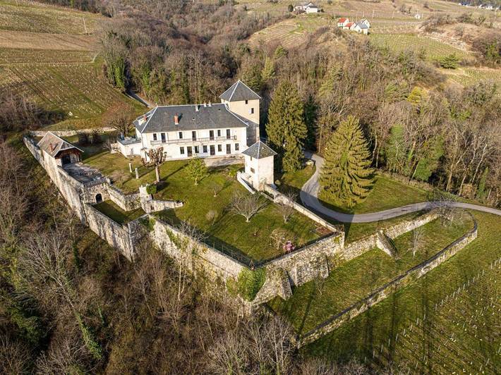 Chambre d’hôte pour 2 personnes, avec jardin et vue à Apremont (Savoie)