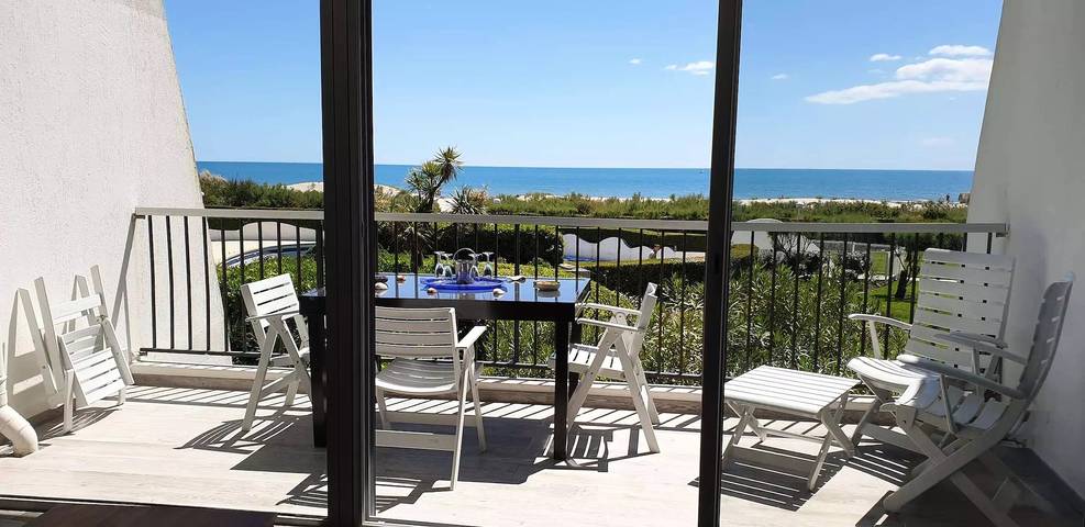 Gîte pour 6 personnes, avec terrasse et piscine dans Plage du Grand-Travers - 4