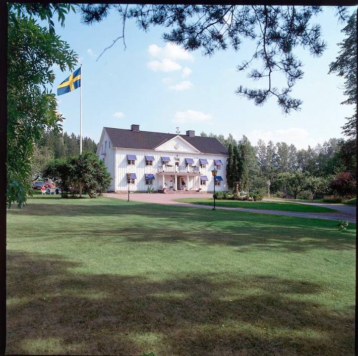 Hostel für 3 Personen, mit Garten in Sunne