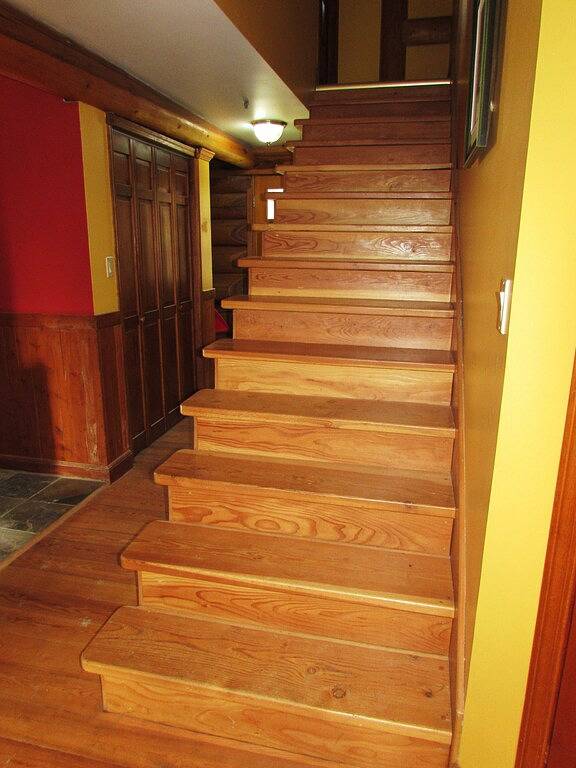 Log Home Getaway mit unglaublichen Blick auf die Berge in Kicking Horse