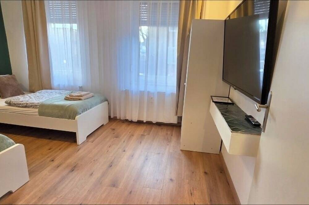 Ganze Wohnung, Dimi Living nah am Centro in Oberhausen, Ruhrgebiet