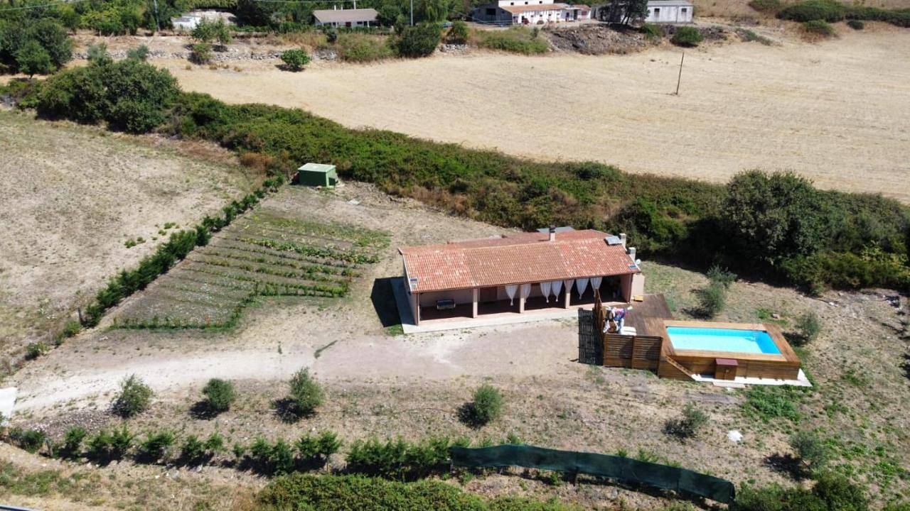 Villa Marci con piscina privata a Nulvi (Ss) in Nulvi, Provincia di Sassari