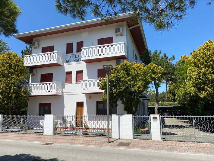 Ferienwohnung für 4 Personen, mit Balkon und Garten in Bibione
