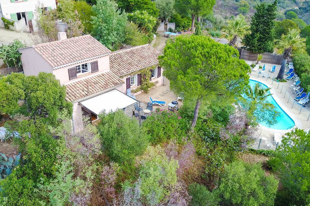 Villa pour 7 Personnes dans Bormes-les-Mimosas, Région de Toulon