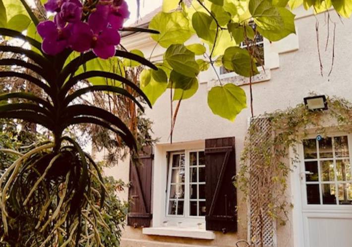 Location de vacances pour 5 personnes, avec jardin à Thésée - 2