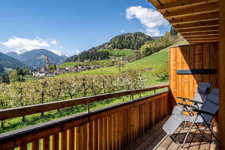 Apartamento inteiro, Apartamento 'Mayrhof no Pomar de Cerejeiras' com Vista Montanha e Varanda in San Pancrazio, Ortler Alps