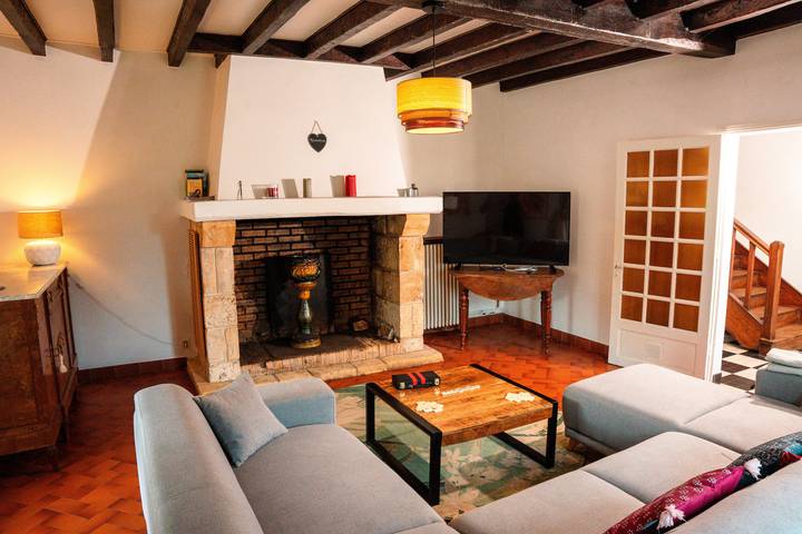 Location de vacances pour 10 personnes, avec jardin à Thonac - 2