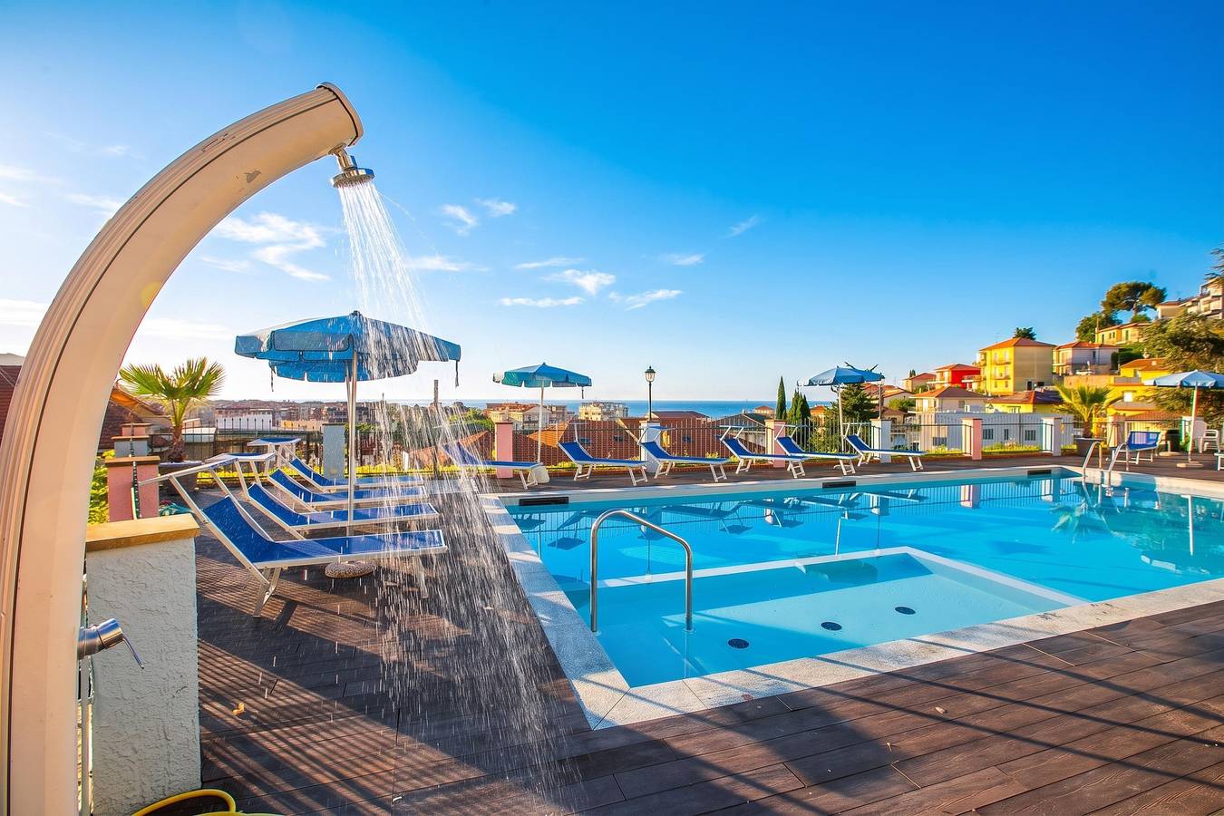 Geheel appartement, Seaview Pool Retreat - M19 in Andora, Riviera di Ponente
