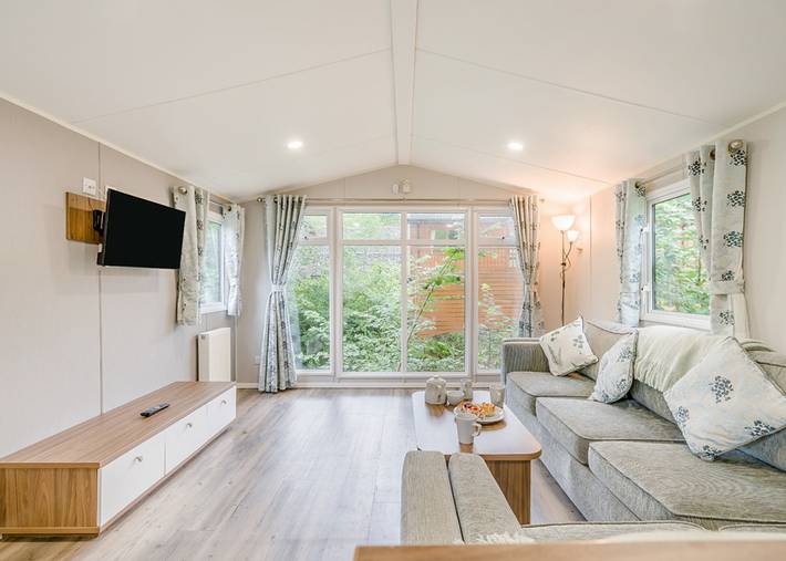 Caravan for 8 people in South-Wales