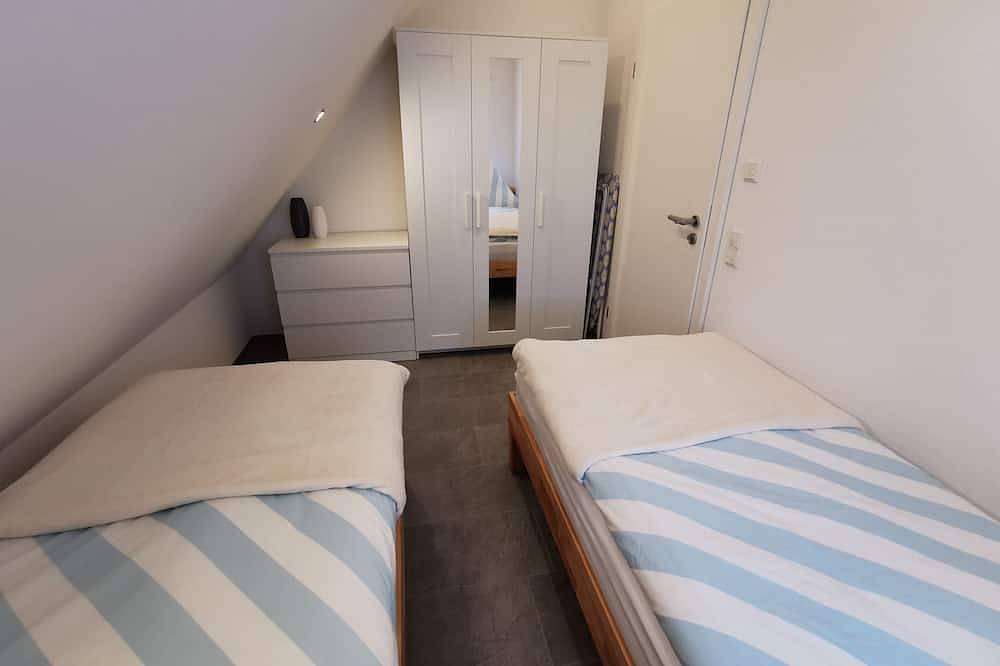 Apartamento inteiro, Vacation apartment/apartment for 5 guests with 45m² in Meckenbeuren (271562) in Ravensburger Spieleland, Meckenbeuren