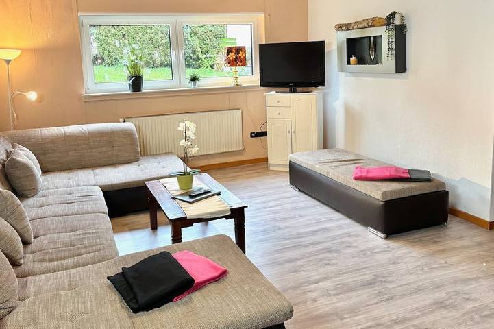 Ganze Wohnung, In Goddelsheim mit Eigener Terrasse in Lichtenfels, Waldecker Land