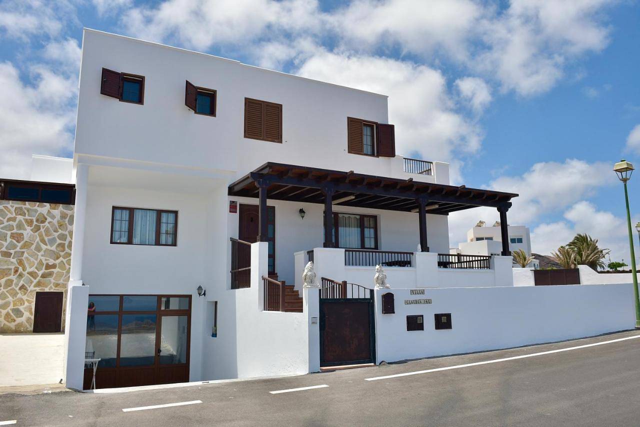 Three-Bedroom House in La Costa (Lanzarote), Tinajo