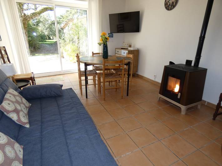 Gîte pour 4 personnes, avec terrasse et jardin à Alzonne - 3