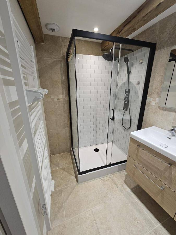 Appartement entier, Grand appartement en centre-ville in Castellane, Parc naturel régional du Verdon