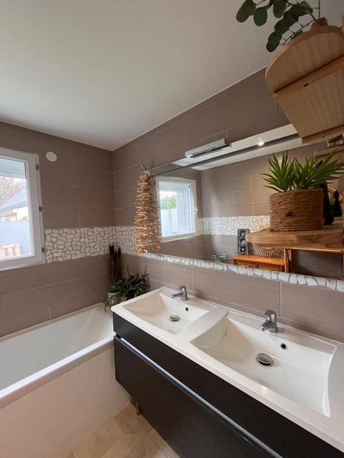Three-Bedroom Villa in Couëron, Région de Nantes