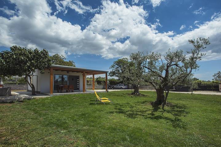 Casa vacanza per 4 persone, con Terrazza e Giardino a Fazana