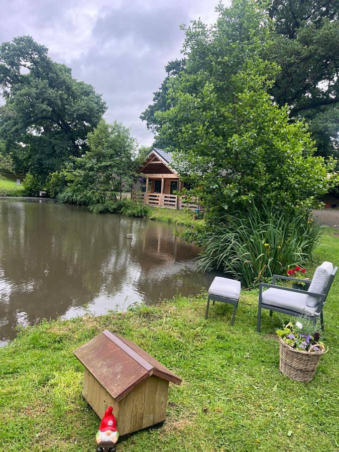 Gîte pour 5 personnes, avec terrasse et vue à Beaumesnil