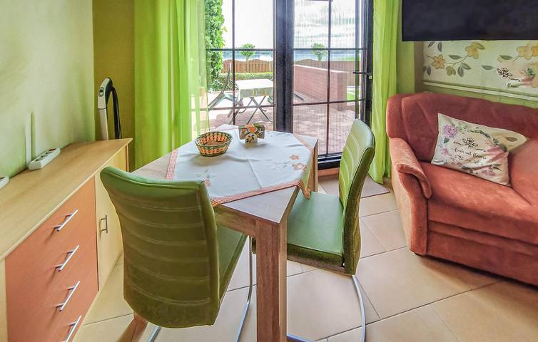 Ferienwohnung für 2 Personen, mit Seeblick und Terrasse, mit Haustier an der Müritz - 4